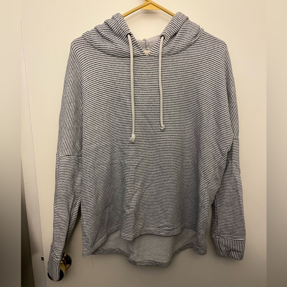 Striped High Low Light Sweatshirt